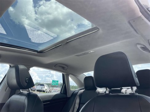 Certified 2019 Volkswagen Jetta SEL w/ Cold Weather Package image 29