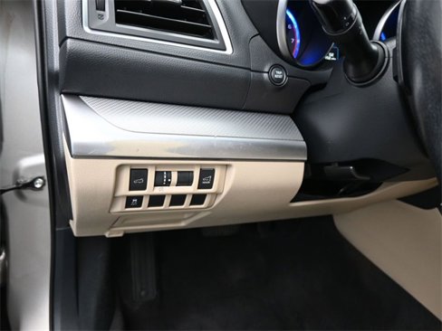 Used 2017 Subaru Outback 2.5i Premium image 26