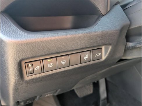 Used 2022 Toyota RAV4 XLE w/ Convenience Package image 17