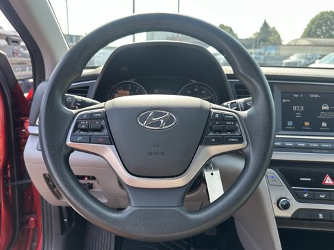 Used 2018 Hyundai Elantra SEL image 21