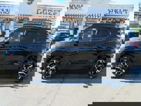 Used 2021 Chevrolet TrailBlazer RS w/ Technology Package image 2