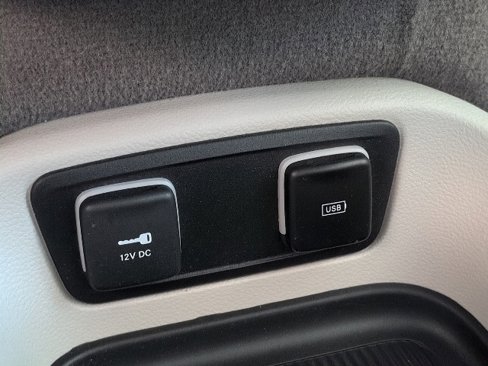 Used 2020 Chrysler Pacifica Touring-L Plus image 42