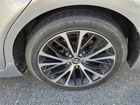 Used 2018 Toyota Camry SE image 8