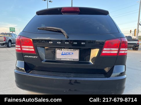 Used 2019 Dodge Journey SE image 16