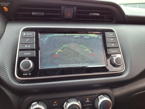 Used 2021 Nissan Kicks S image 16