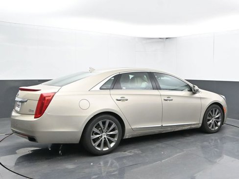 Used 2013 Cadillac XTS Luxury image 10