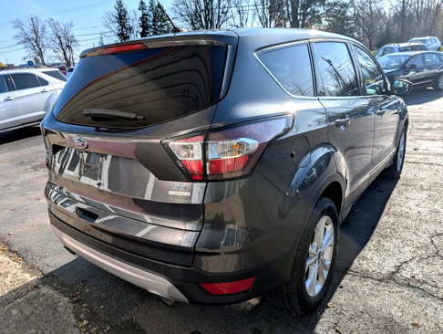 Used 2017 Ford Escape SE image 14