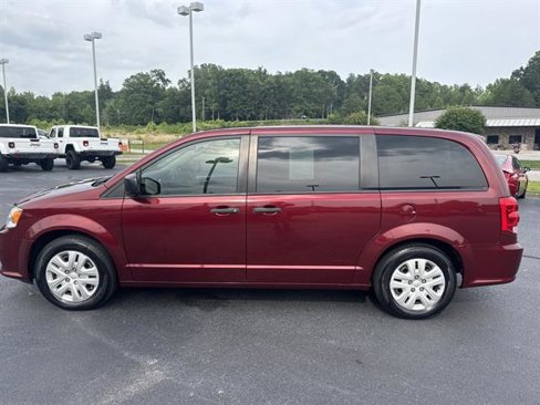 Used 2020 Dodge Grand Caravan SE w/ UConnect Hands-Free Group image 10