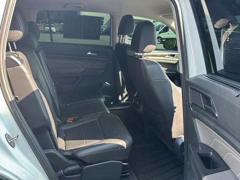 Used 2023 Volkswagen Atlas SE image 11