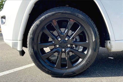 Used 2019 Jeep Grand Cherokee Altitude image 8