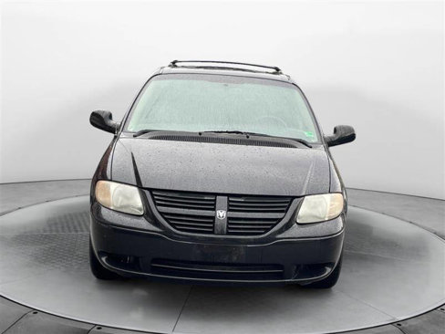 Used 2006 Dodge Caravan SXT image 8