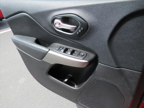 Used 2021 Jeep Cherokee High Altitude image 29