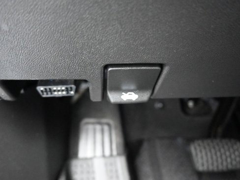 Used 2020 Chevrolet Equinox LS w/ LS Convenience Package image 25