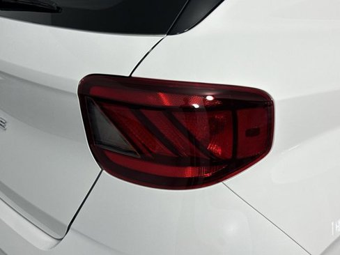 New 2025 Hyundai Venue SEL image 36
