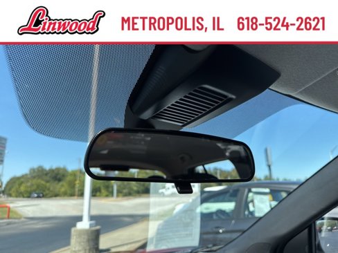 Used 2020 Nissan Kicks SV image 24