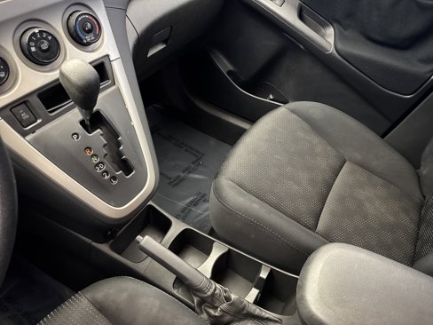 Used 2009 Pontiac Vibe w/ Preferred Package image 18