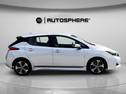 Used 2020 Nissan Leaf SV w/ Protection Package image 10