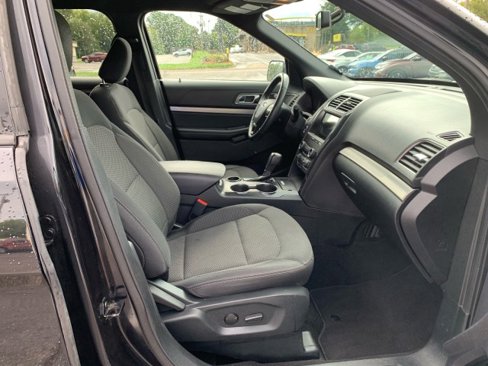 Used 2019 Ford Explorer XLT w/ Equipment Group 201A image 20