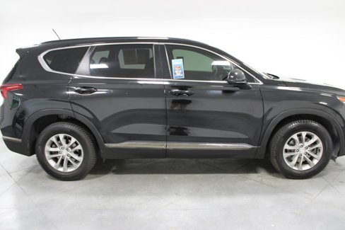Used 2019 Hyundai Santa Fe SE image 12