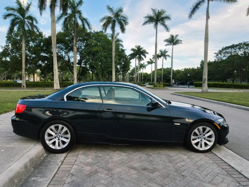 Used 2011 BMW 328i Convertible image 41