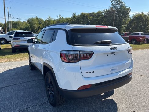 New 2025 Jeep Compass Latitude w/ Convenience Group image 3
