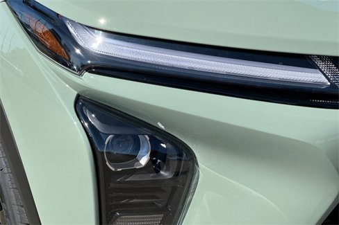 New 2025 Chevrolet Trax ACTIV w/ Sunroof Package image 34