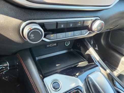 Used 2023 Nissan Altima 2.5 SR image 12