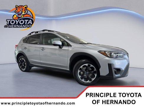 Used 2022 Subaru Crosstrek 2.0i Premium w/ Moonroof Package image 3