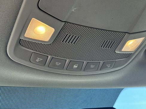 Used 2015 Ford F150 XLT image 32