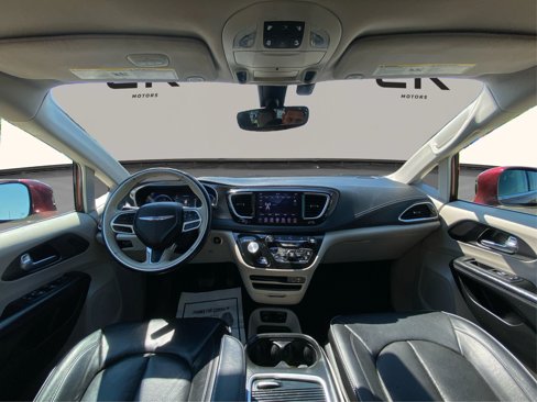 Used 2018 Chrysler Pacifica Limited image 23