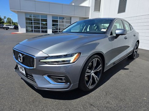 Used 2019 Volvo S60 T5 Inscription image 8