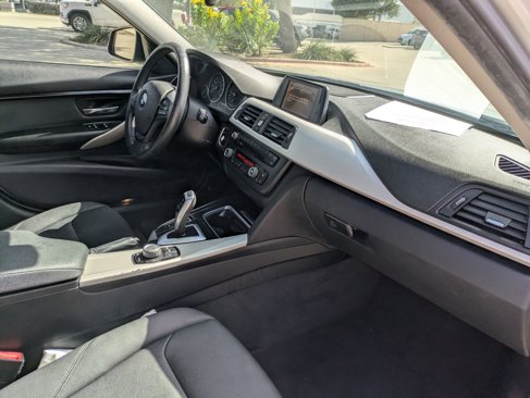 Used 2015 BMW 320i Sedan image 28