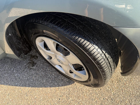 Used 2010 Toyota Camry LE image 25