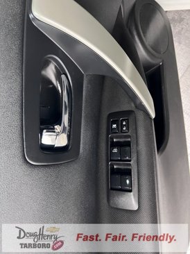 Used 2012 Nissan Rogue S image 25