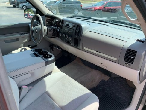 Used 2013 Chevrolet Silverado 1500 LT image 17