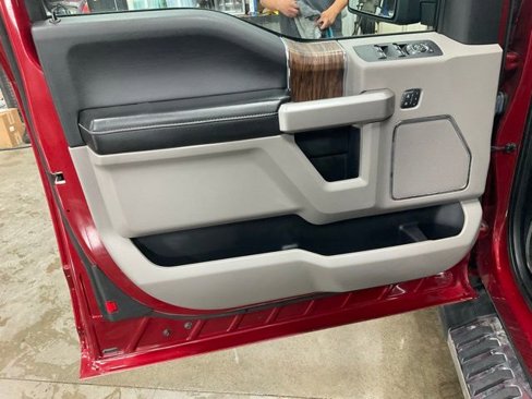 Used 2018 Ford F150 Lariat image 10