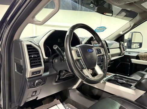 Used 2019 Ford F250 Lariat w/ Chrome Package image 11