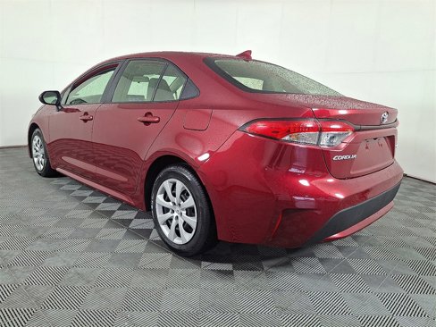 Used 2022 Toyota Corolla LE image 8