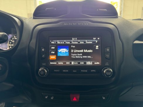 Used 2017 Jeep Renegade Trailhawk image 40