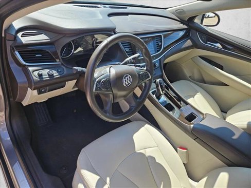 Used 2017 Buick LaCrosse Preferred image 15