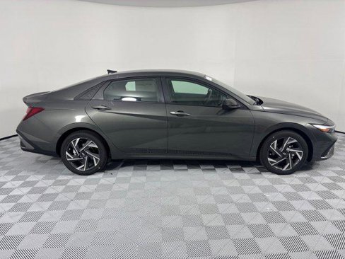 New 2025 Hyundai Elantra Sport image 7