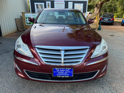 Used 2012 Hyundai Genesis 3.8 w/ Premium Pkg image 2