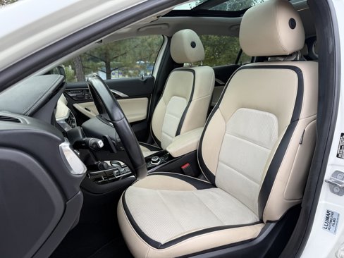 Used 2018 INFINITI QX30 image 36