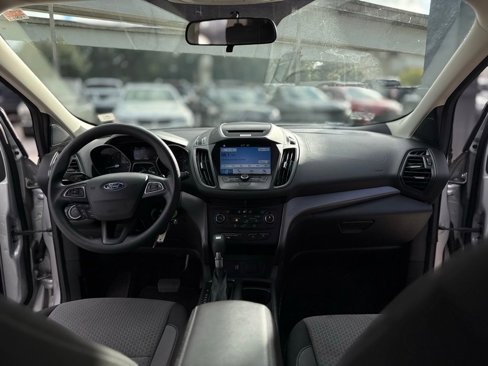 Used 2017 Ford Escape SE w/ Equipment Group 201A image 21