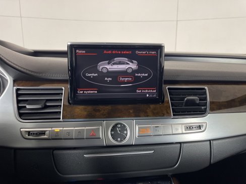 Used 2015 Audi A8 4.0T w/ Premium Package image 24