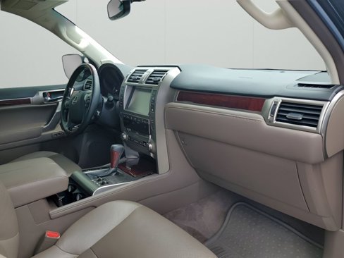 Used 2017 Lexus GX 460 Premium image 14