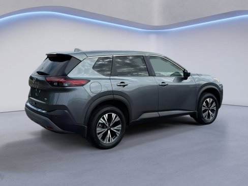 Used 2023 Nissan Rogue SV image 6