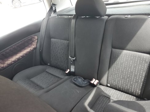 Used 2004 Volkswagen Golf GL image 8