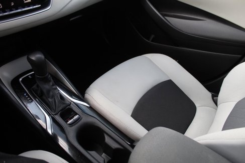 Used 2021 Toyota Corolla LE image 16