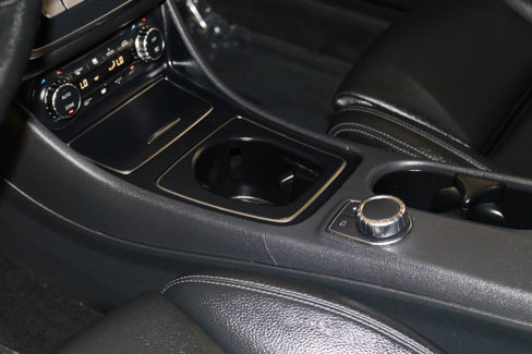 Used 2017 Mercedes-Benz CLA 250 image 35